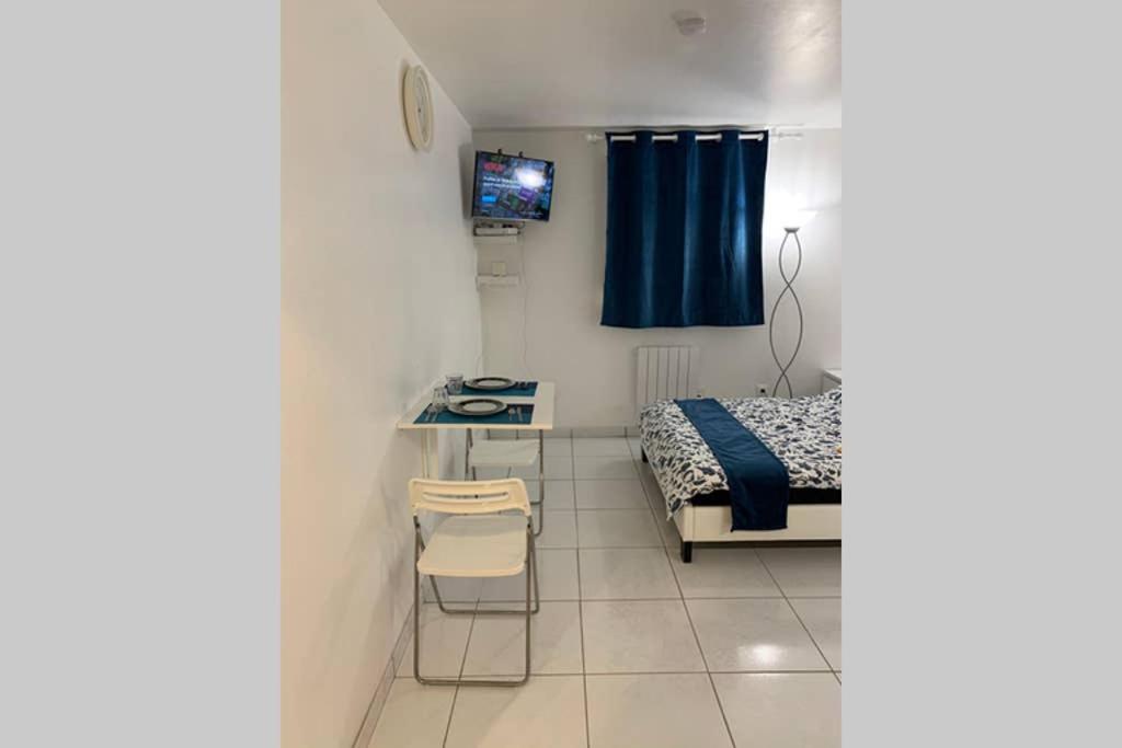 Appartement La Belle Étoile à Noisy-le-Grand Extérieur photo