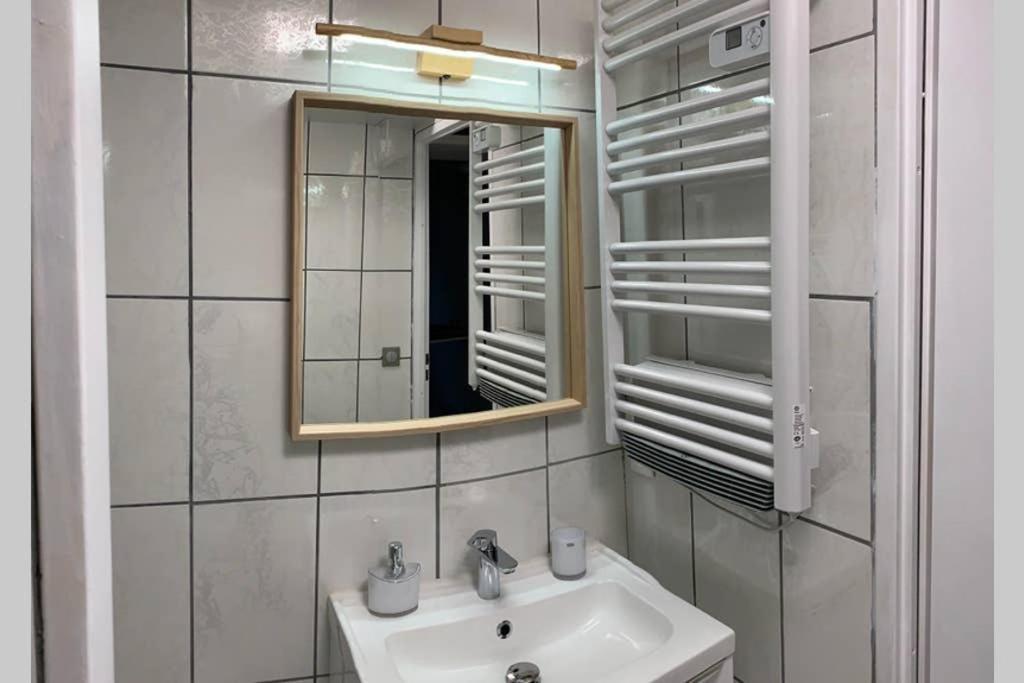 Appartement La Belle Étoile à Noisy-le-Grand Extérieur photo